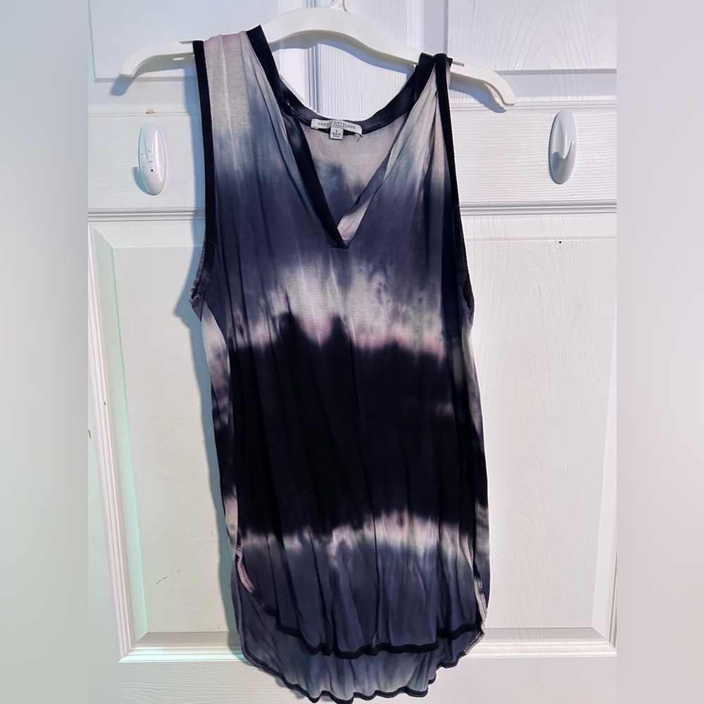 Green envelope tie dye tank top large